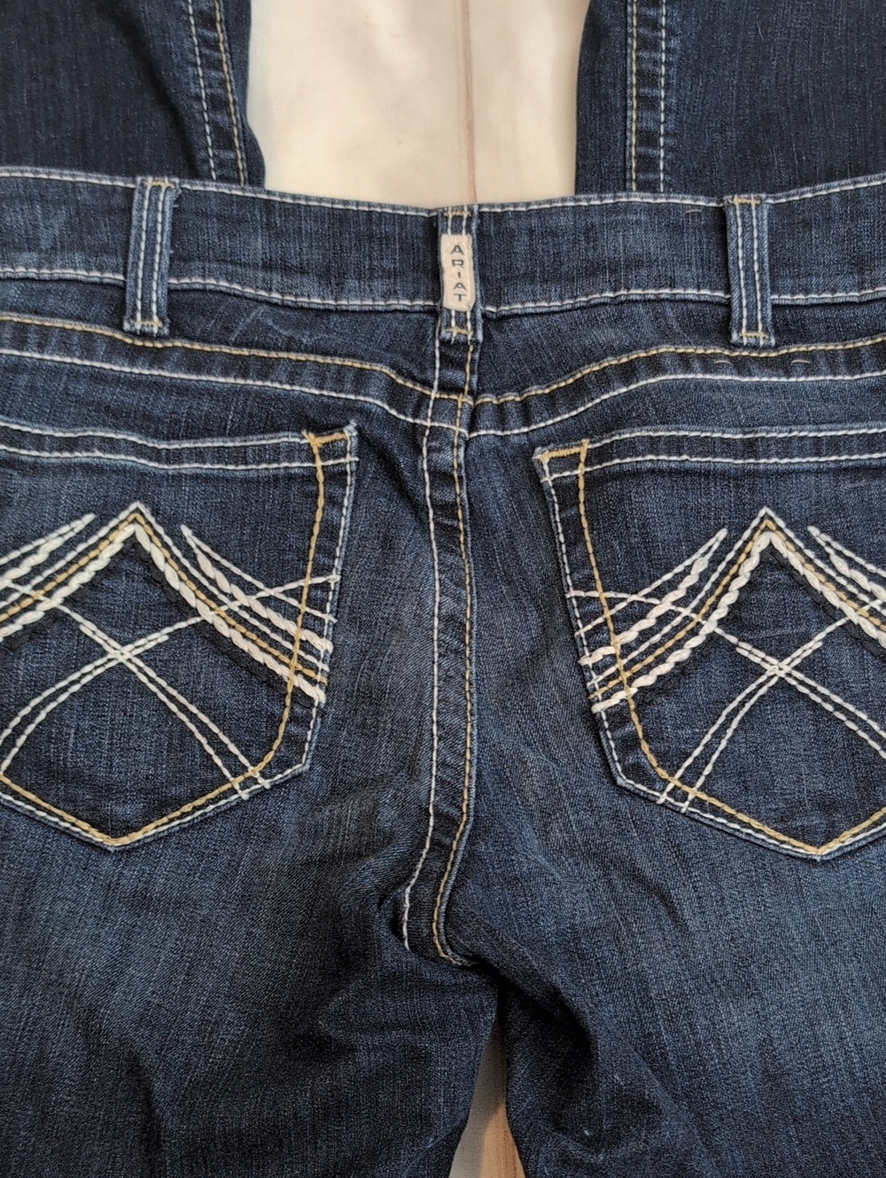 Ariat R.E.A.L. Women’s 31R Mid Rise Whipstitch Bootcut Stretch Jeans Dark Wash - Picture 6 of 8